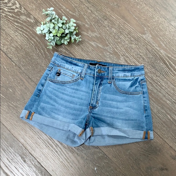 KanCan Pants - LAST 3❗️ Light Wash Blue Denim Fixed Cuff Shorts